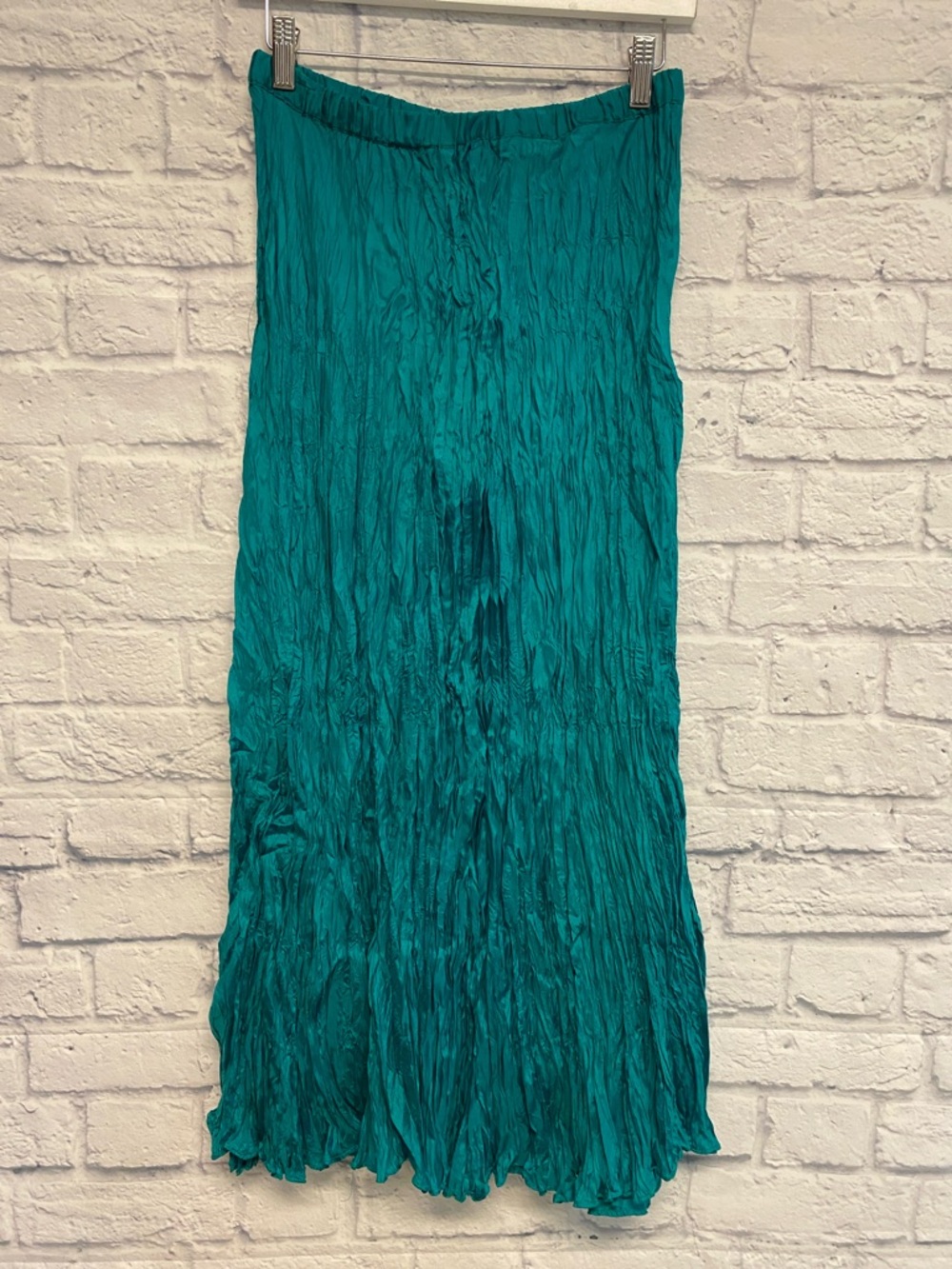 NWT Robert Stock Teal Crinkle Hand Pleated Maxi Skirt Size Medium